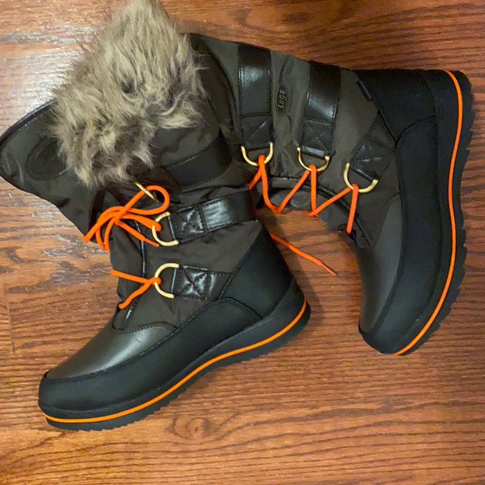 🌺Lugz snow boots Sz 9